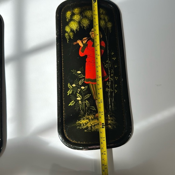 Vintage, hand-painted Russian metal tray or wall plaque, Zhostovo folk art. - Picture 3 of 4